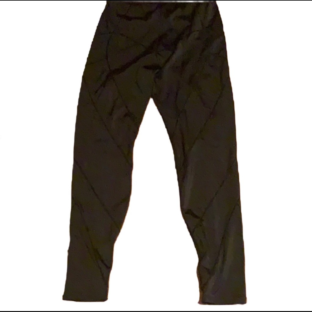 YA-MAN  SZ L TIGHTS YOGA PANTS Feels like a girdle